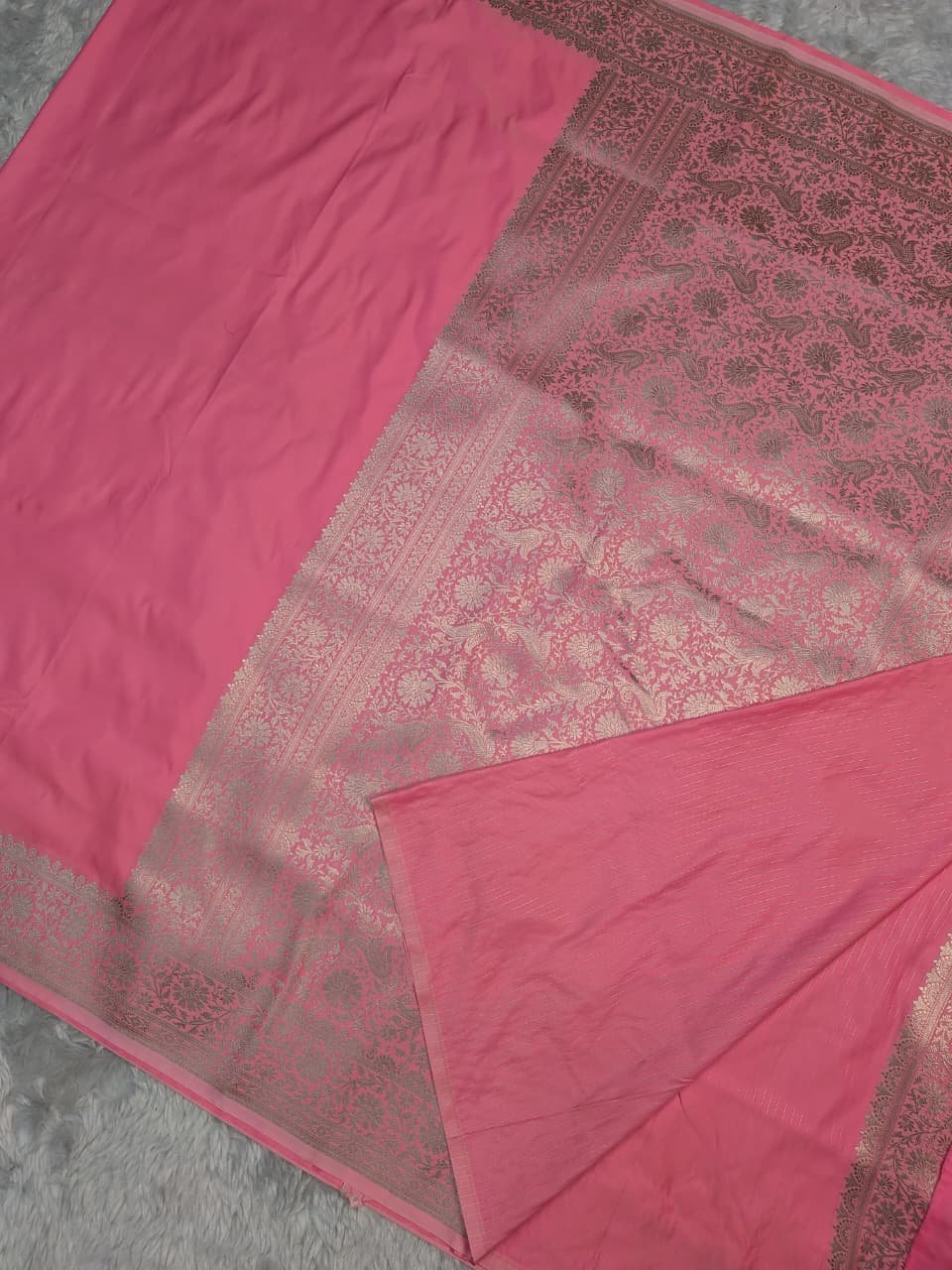 Mashru Silk Body Plain Blouse Design Saree - Image 2