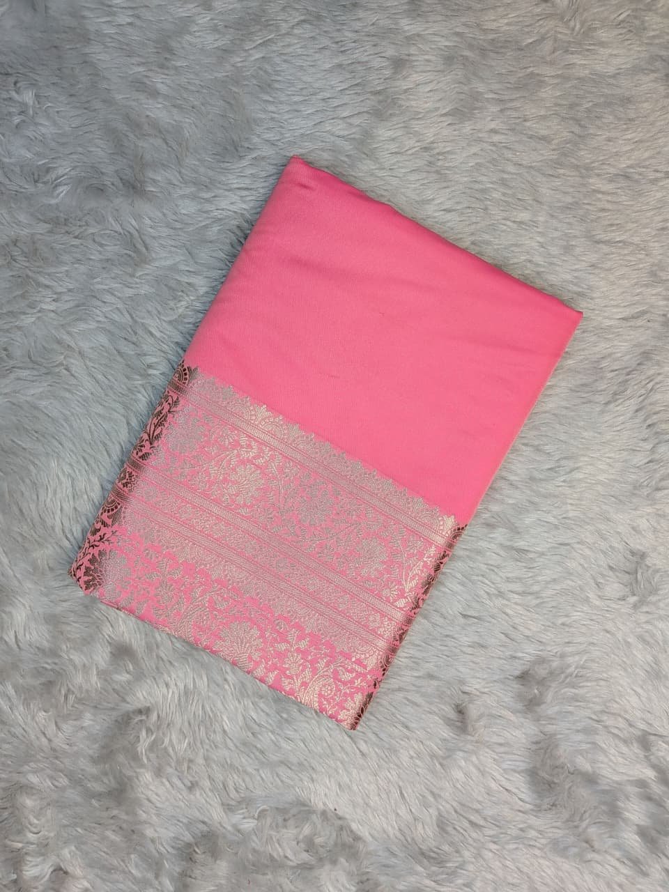 Mashru Silk Body Plain Blouse Design Saree - Image 4