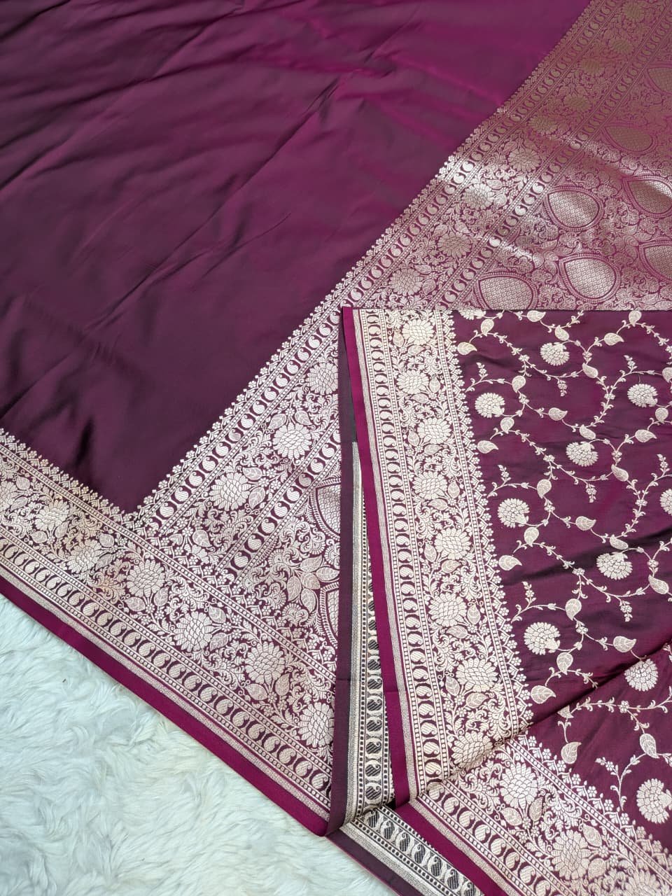 Mashru Silk Body Plain Blouse Design Saree - Image 2